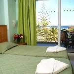 Captains De Luxe Argassi
