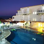 Captains De Luxe Resort