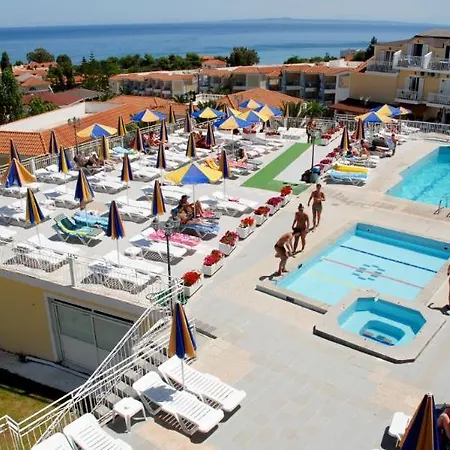 Captains De Luxe 3*