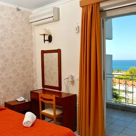 Captains De Luxe Resort Argassi