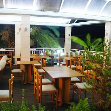 Captains De Luxe Θέρετρο 3*