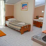 Captains De Luxe Resort 3*