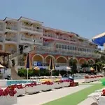 Captains De Luxe 3*