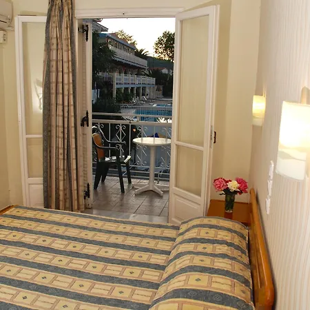 Captains De Luxe Resort