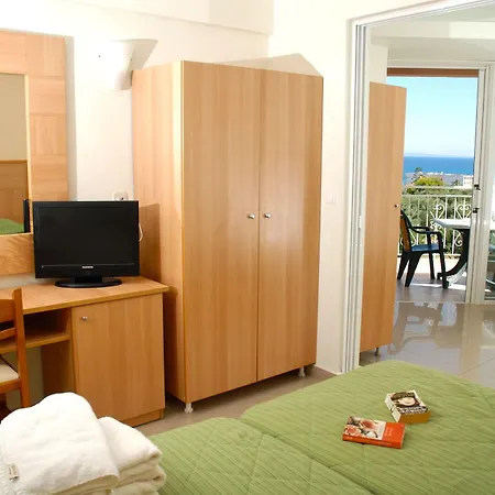 Captains De Luxe 3*