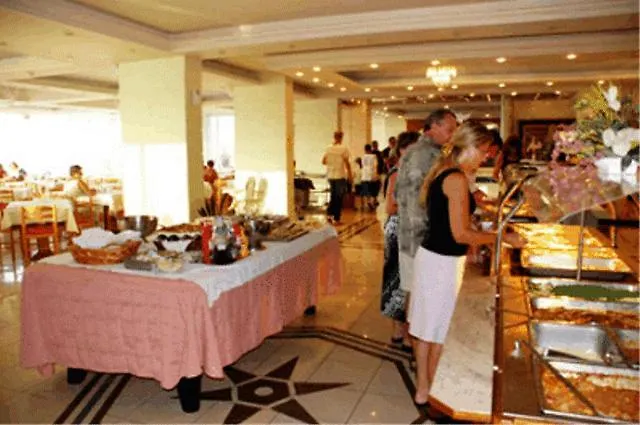 Resort Captains De Luxe Argassi
