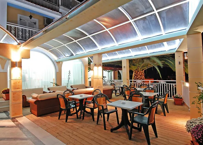 Captains De Luxe 3*