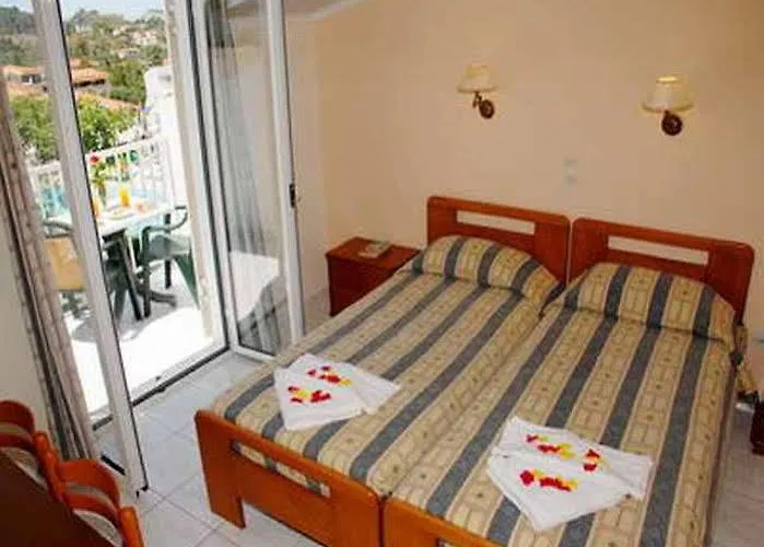 Captains De Luxe Resort 3*